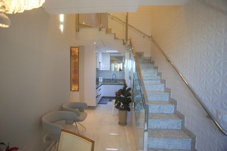 Sala de apartamento à venda com 2 quartos, 114m² em Coração Eucarístico, Belo Horizonte