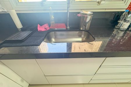 Apartamento para alugar com 107m², 3 quartos e 2 vagas Apartamento para alugar com 107m², 3 quartos e 2 vagasCozinha