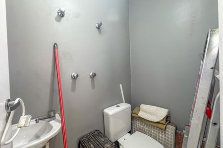 Apartamento para alugar com 107m², 3 quartos e 2 vagas Apartamento para alugar com 107m², 3 quartos e 2 vagasBanheiro de serviço