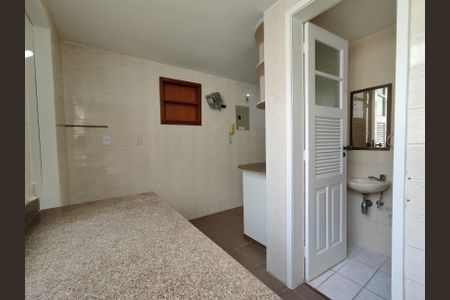 Apartamento à venda com 97m², 3 quartos e 1 vagaÁrea de Serviço
