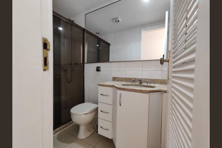 Apartamento à venda com 97m², 3 quartos e 1 vagaBanheiro Social