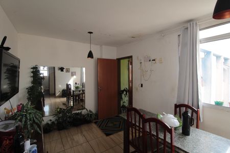 Apartamento à venda com 47m², 2 quartos e 1 vagaSala