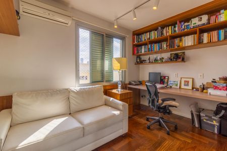 Apartamento à venda com 165m², 3 quartos e 4 vagasQuarto 2