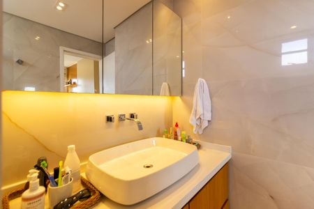 Apartamento à venda com 165m², 3 quartos e 4 vagasBanheiro da Suíte