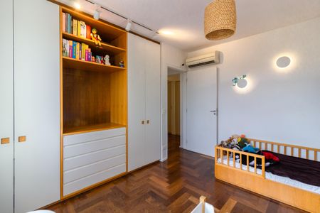 Apartamento à venda com 165m², 3 quartos e 4 vagasQuarto 1