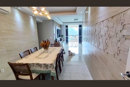 Apartamento à venda com 145m², 4 quartos e 2 vagasSala