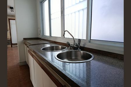Apartamento à venda com 94m², 2 quartos e 1 vaga Apartamento à venda com 94m², 2 quartos e 1 vagaCozinha