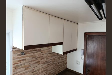 Apartamento à venda com 94m², 2 quartos e 1 vaga Apartamento à venda com 94m², 2 quartos e 1 vagaCozinha