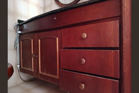 Apartamento à venda com 94m², 2 quartos e 1 vaga Apartamento à venda com 94m², 2 quartos e 1 vagaBanheiro