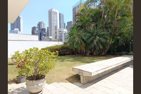 Apartamento à venda com 94m², 2 quartos e 1 vaga Apartamento à venda com 94m², 2 quartos e 1 vagaJardim