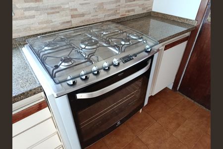 Apartamento à venda com 94m², 2 quartos e 1 vaga Apartamento à venda com 94m², 2 quartos e 1 vagaCozinha