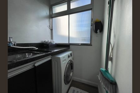 Apartamento à venda com 60m², 3 quartos e 1 vaga Apartamento à venda com 60m², 3 quartos e 1 vagaÁrea de Serviço