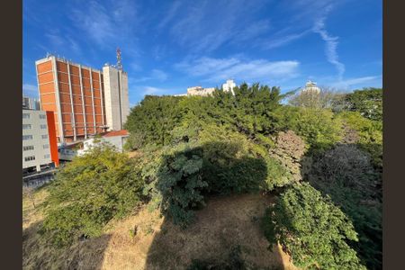 Vista de apartamento à venda com 3 quartos, 60m² em Vila Lageado, São Paulo