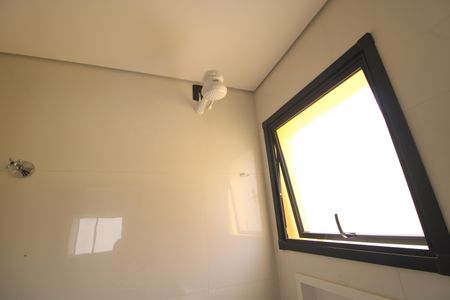 Banheiro de apartamento para alugar com 1 quarto, 28m² em Socorro, São Paulo