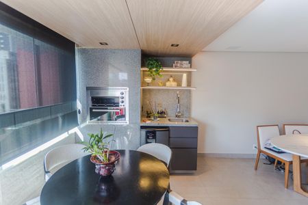 Apartamento à venda com 130m², 3 quartos e 3 vagasSala