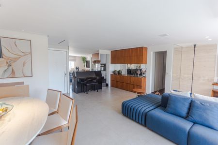 Apartamento à venda com 130m², 3 quartos e 3 vagasSala