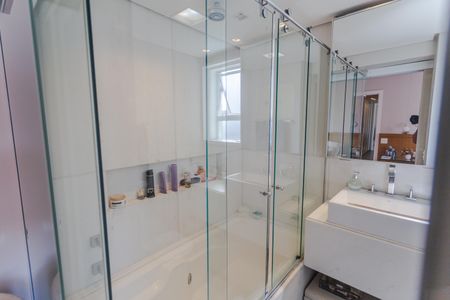 Apartamento à venda com 130m², 3 quartos e 3 vagasBanheiro da Suíte 1