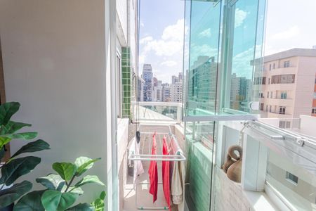 Apartamento à venda com 130m², 3 quartos e 3 vagasVaranda da Sala