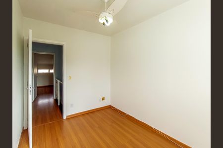 Casa à venda com 108m², 4 quartos e 1 vagaQuarto 2