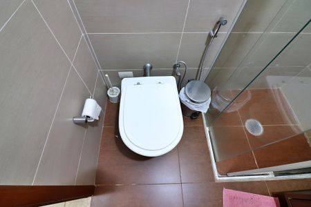 Casa à venda com 370m², 3 quartos e 8 vagasBanheiro Social