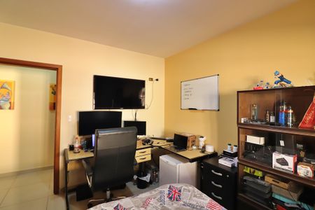 Casa à venda com 370m², 3 quartos e 8 vagasSuíte 2