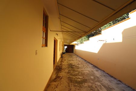 Casa à venda com 370m², 3 quartos e 8 vagasQuintal