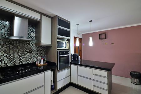 Casa à venda com 370m², 3 quartos e 8 vagasCozinha