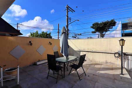 Casa à venda com 370m², 3 quartos e 8 vagasQuintal