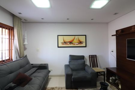 Casa à venda com 370m², 3 quartos e 8 vagasSala