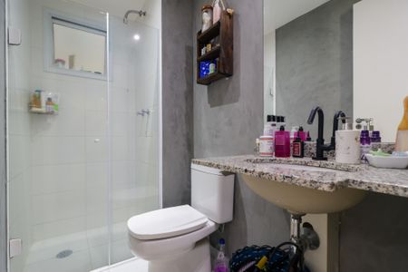 Apartamento à venda com 70m², 2 quartos e 2 vagas Apartamento à venda com 70m², 2 quartos e 2 vagasBanheiro