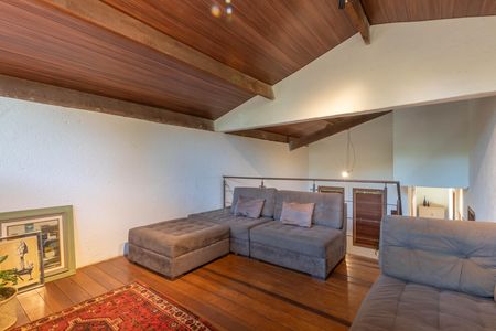Casa de condomínio à venda com 467m², 2 quartos e 4 vagas Casa de condomínio à venda com 467m², 2 quartos e 4 vagasSala
