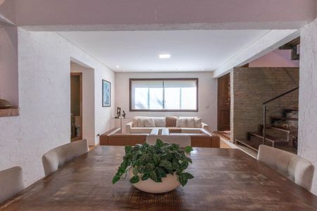 Sala de casa de condomínio à venda com 2 quartos, 467m² em Retiro do Chale, Brumadinho