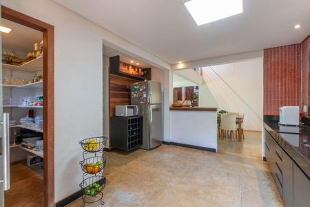 Casa de condomínio à venda com 467m², 2 quartos e 4 vagas Casa de condomínio à venda com 467m², 2 quartos e 4 vagasCozinha