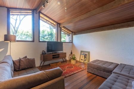 Casa de condomínio à venda com 467m², 2 quartos e 4 vagas Casa de condomínio à venda com 467m², 2 quartos e 4 vagasSala