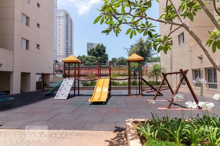 Apartamento para alugar com 115m², 3 quartos e 2 vagas Apartamento para alugar com 115m², 3 quartos e 2 vagasArea Comum - Playground