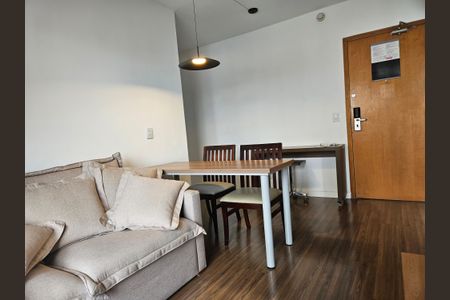 Apartamento à venda com 55m², 2 quartos e 2 vagasSala