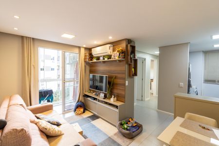 Sala de apartamento à venda com 2 quartos, 51m² em Vila Nova, Porto Alegre