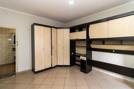 Casa para alugar com 170m², 3 quartos e 2 vagas Casa para alugar com 170m², 3 quartos e 2 vagasSuíte