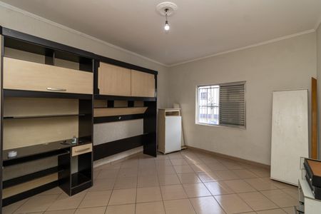 Casa para alugar com 170m², 3 quartos e 2 vagas Casa para alugar com 170m², 3 quartos e 2 vagasSuíte