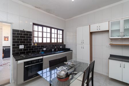 Casa para alugar com 170m², 3 quartos e 2 vagas Casa para alugar com 170m², 3 quartos e 2 vagasCozinha