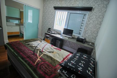 Casa à venda com 287m², 4 quartos e 4 vagasSuíte 3