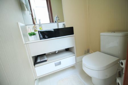 Casa à venda com 287m², 4 quartos e 4 vagasLavabo