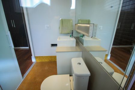 Casa à venda com 287m², 4 quartos e 4 vagasBanheiro da Suíte 3