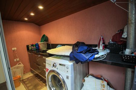 Casa à venda com 287m², 4 quartos e 4 vagasÁrea de Serviço