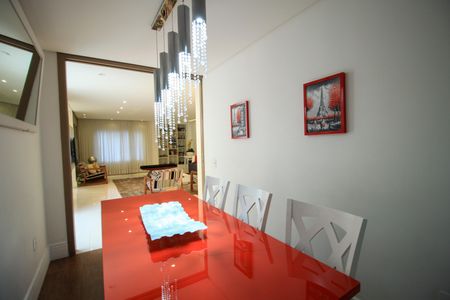 Casa à venda com 287m², 4 quartos e 4 vagasSala de Jantar