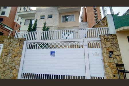 Casa à venda com 287m², 4 quartos e 4 vagasFachada
