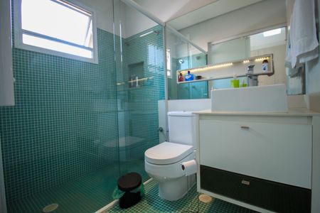 Casa à venda com 287m², 4 quartos e 4 vagasBanheiro da Suíte 2