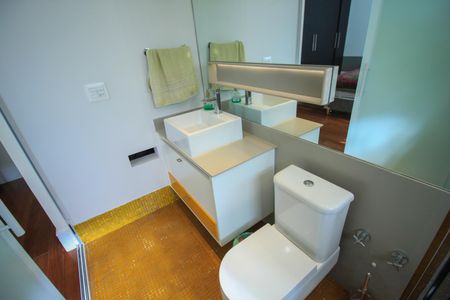 Casa à venda com 287m², 4 quartos e 4 vagasBanheiro da Suíte 3