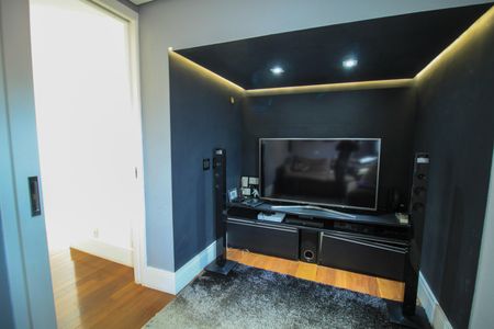 Casa à venda com 287m², 4 quartos e 4 vagasQuarto 