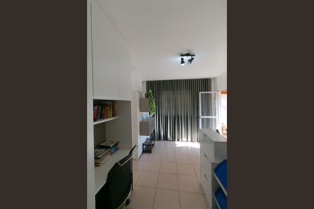 Apartamento à venda com 100m², 2 quartos e 1 vaga Apartamento à venda com 100m², 2 quartos e 1 vagaEscritório